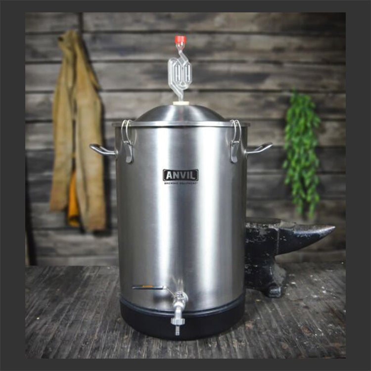Anvil Bucket Fermenter - 7.5 Gallon